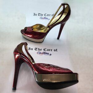 Gucci Red Glitter Patent Shoes with Open Toe and Straps